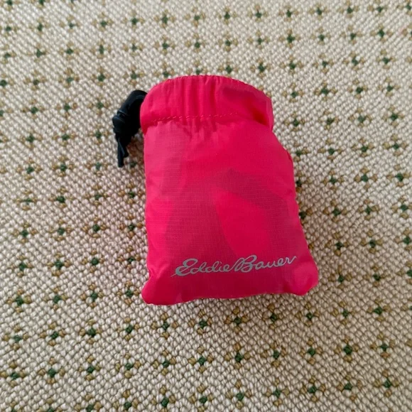 Eddie Bauer Pink and Gray Reusable Sling Bag - Picture 2 of 6